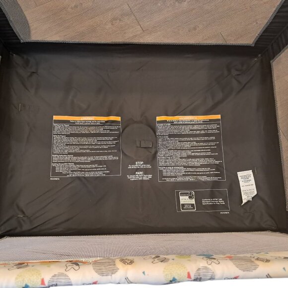 Graco Pack ’n Play Playard with Carry Bag – Excellent Condition - Picture 8 of 16